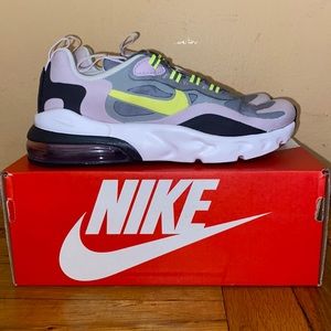 👟 Brand New| Nike Air Max 270 RT|Size 2.5